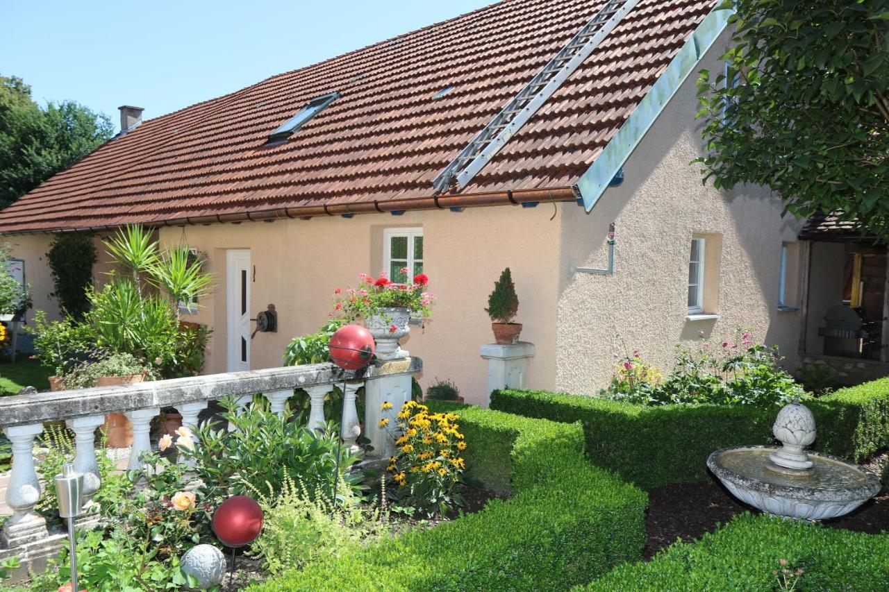 Villa Toscana Moorenweis Exterior photo